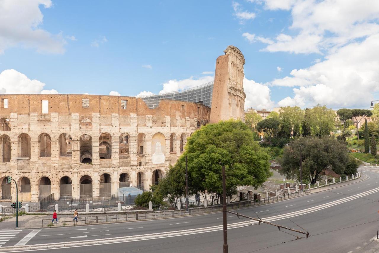 Iflat Unforgettable In Front Of Colosseum Рим Екстер'єр фото
